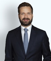 Image of Uros Tosinovic, Senior Associate